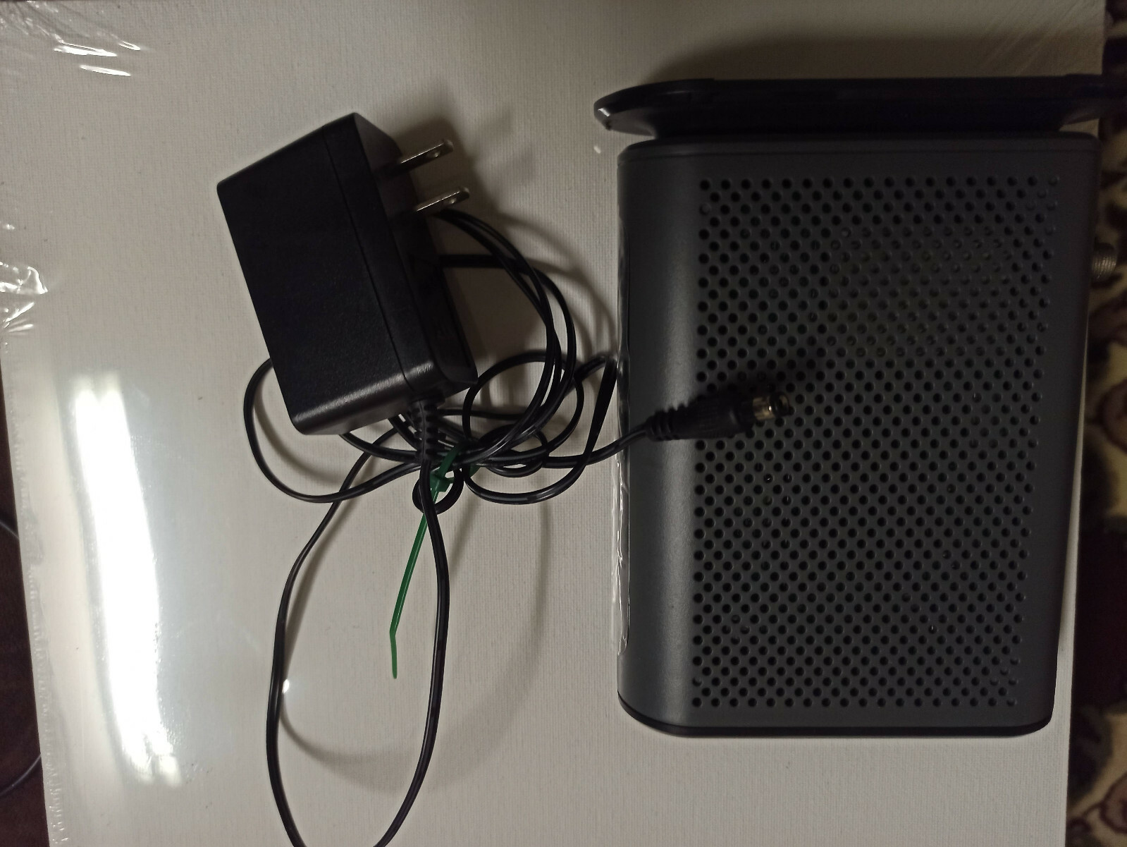 Motorola MB742010 686mbps DOCSIS 3.0 Cable Modem