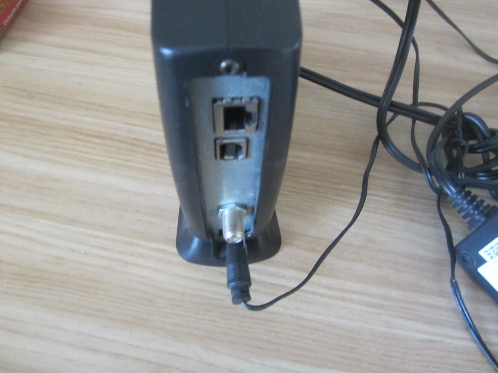Motorola SURFboard SB5120 (505788-006-00) 38.91 Mbps Cable Modem