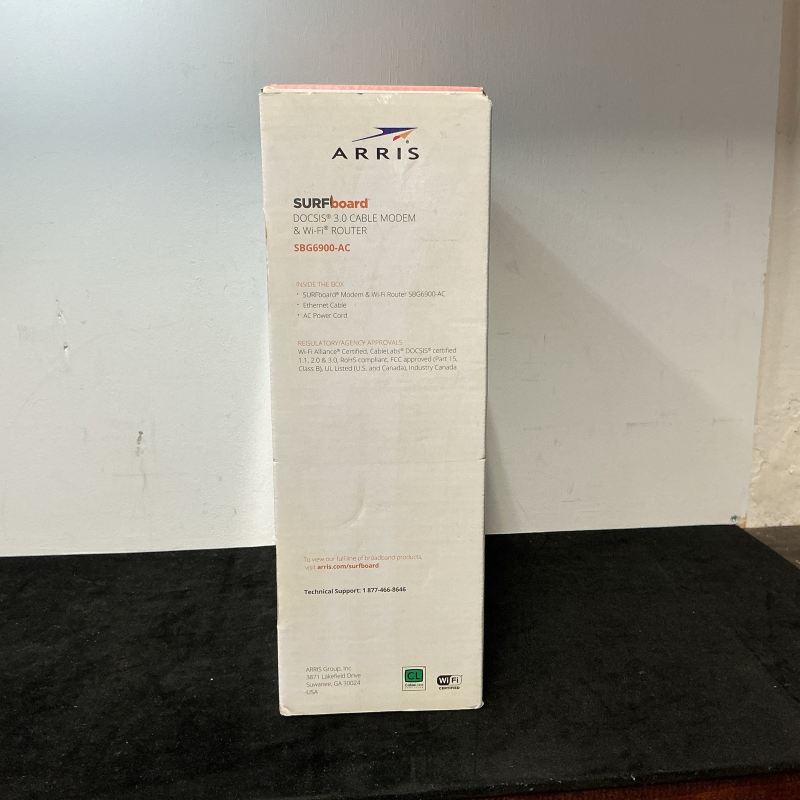 ARRIS SURFboard AC1900 Dual-Band Router with DOCSIS 3.0 Cable Modem – White