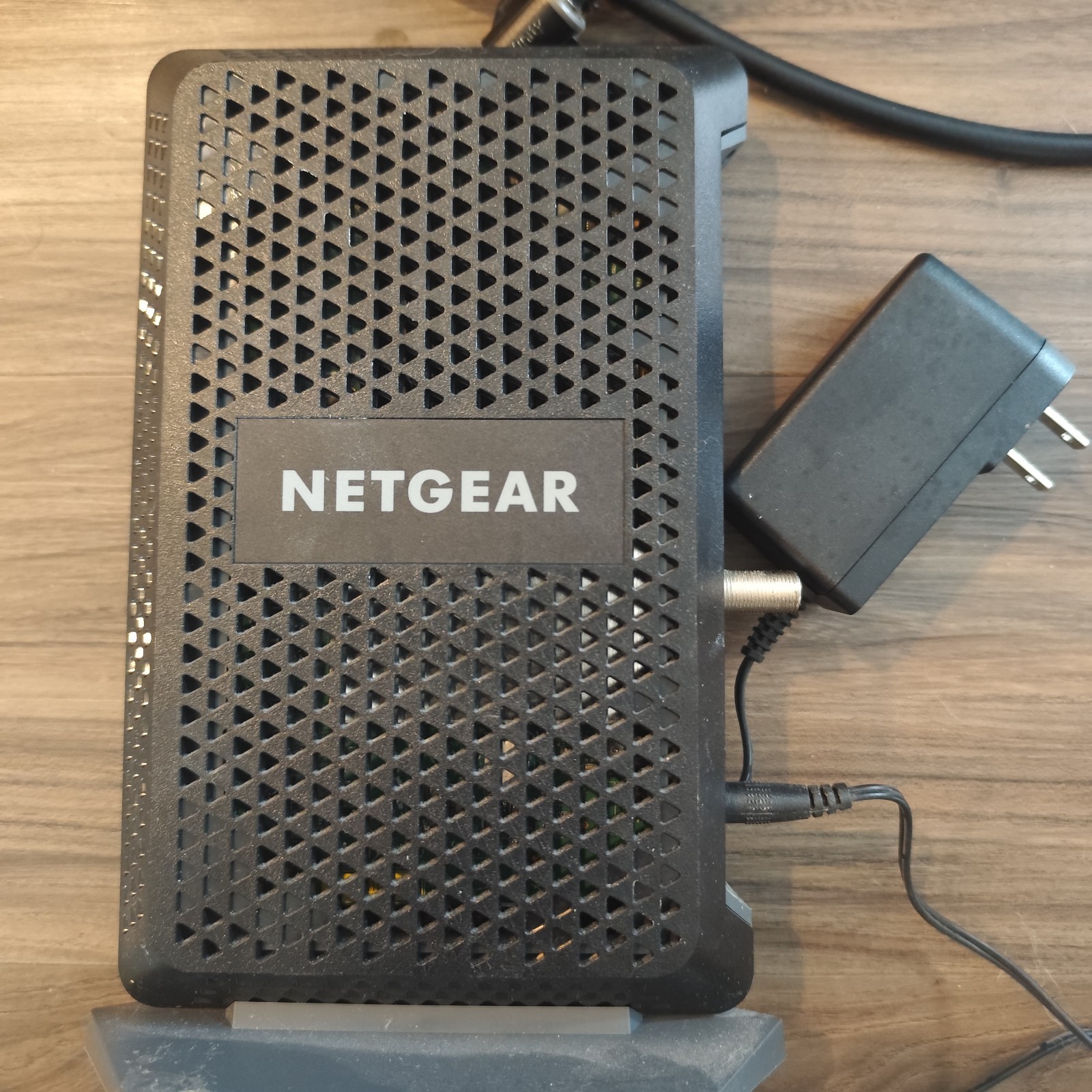Home Internet Cable Modem – NETGEAR CM1000 DOCSIS 1000Mbps (CM1000-1AZNAS)