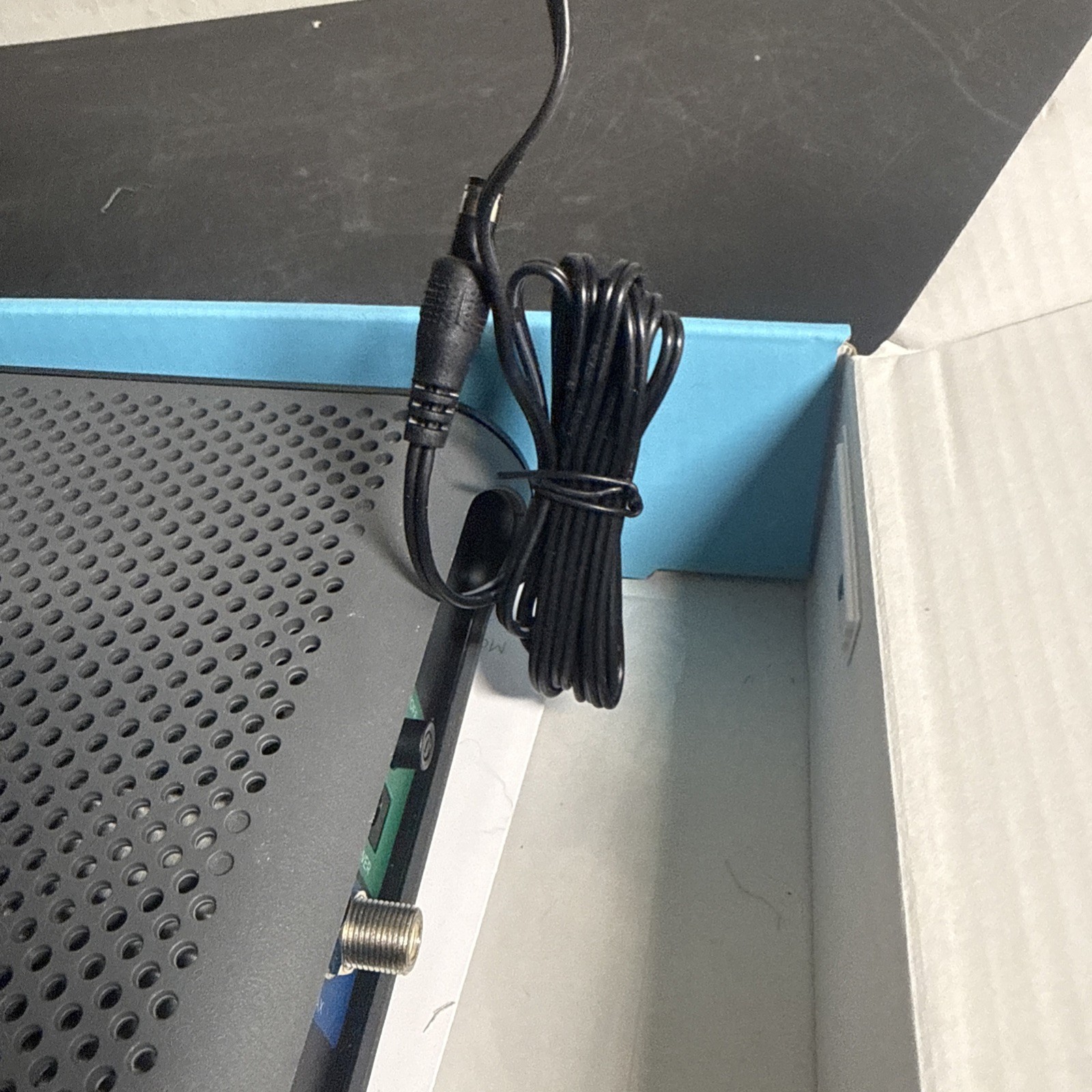 MOTOROLA 24×8 Cable Modem MB7621 1000+ MBPS Xfinity Cox Open Box
