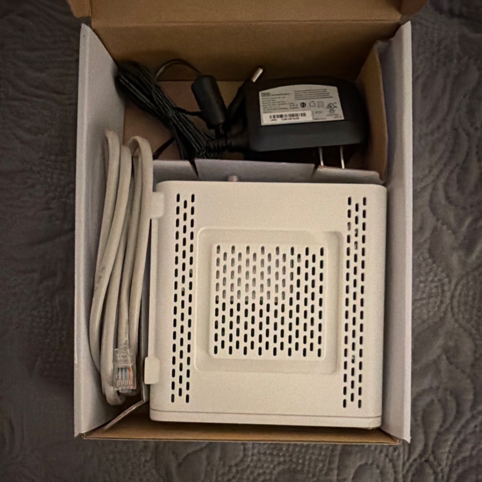 ARRIS SURFboard SB6190 DOCSIS 3.0 Cable Modem 32×8 1.4 Gbps Xfinity