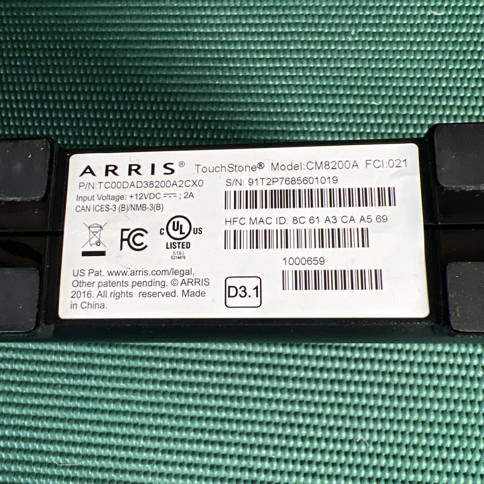 ARRIS Touchstone CM8200A DOCSIS 3.1 Ultra Fast Cable Modem – Black