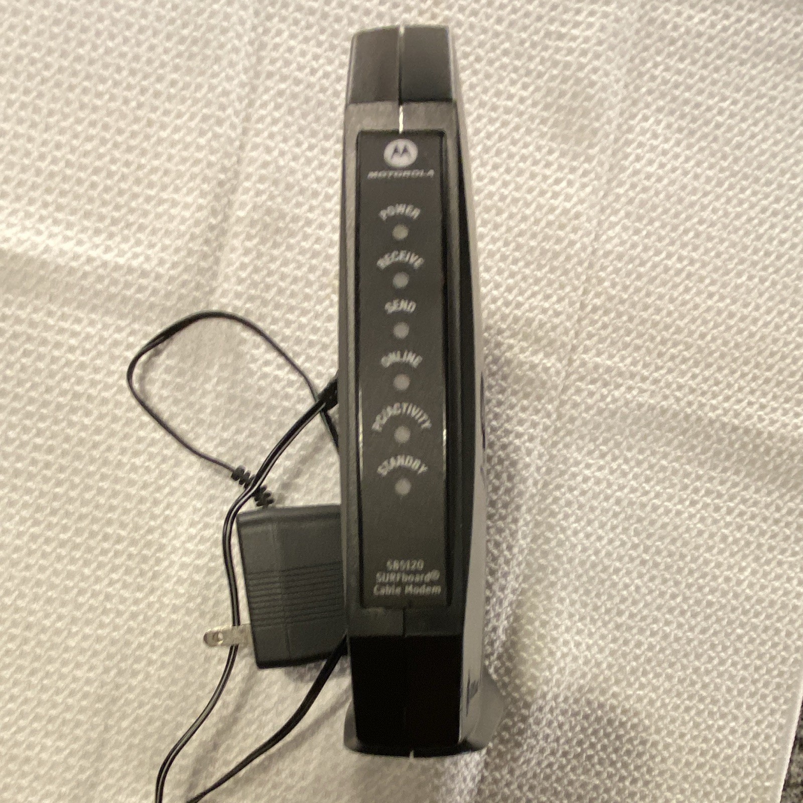 Motorola SURFboard SB5120 DOCSIS 2.0 Cable Modem 38 Mbps USB/Ethernet Black