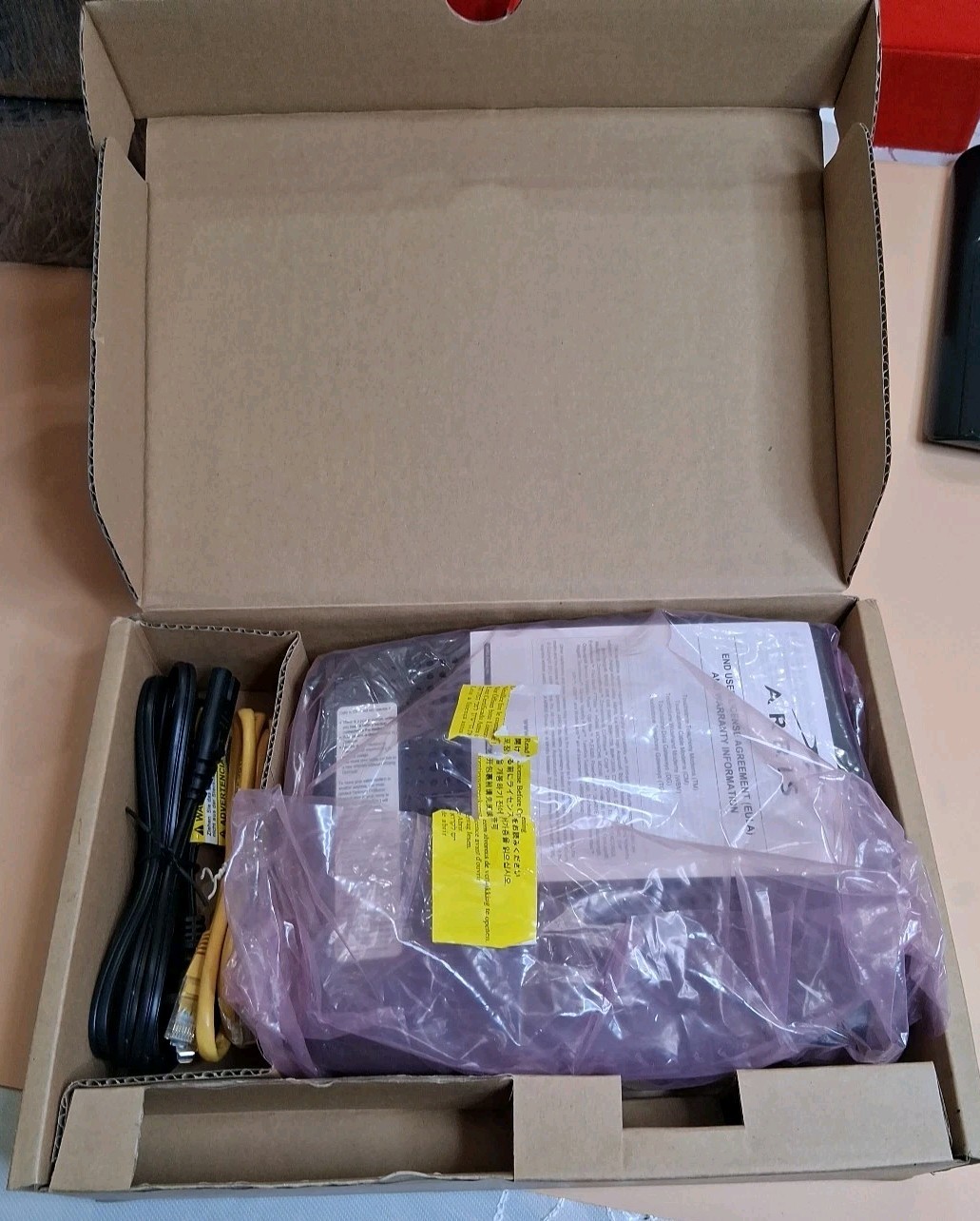 🤩 ARRIS TM822 e DOCSIS 3.0 8×4 Ultra-High Speed Modem – Black + Battery