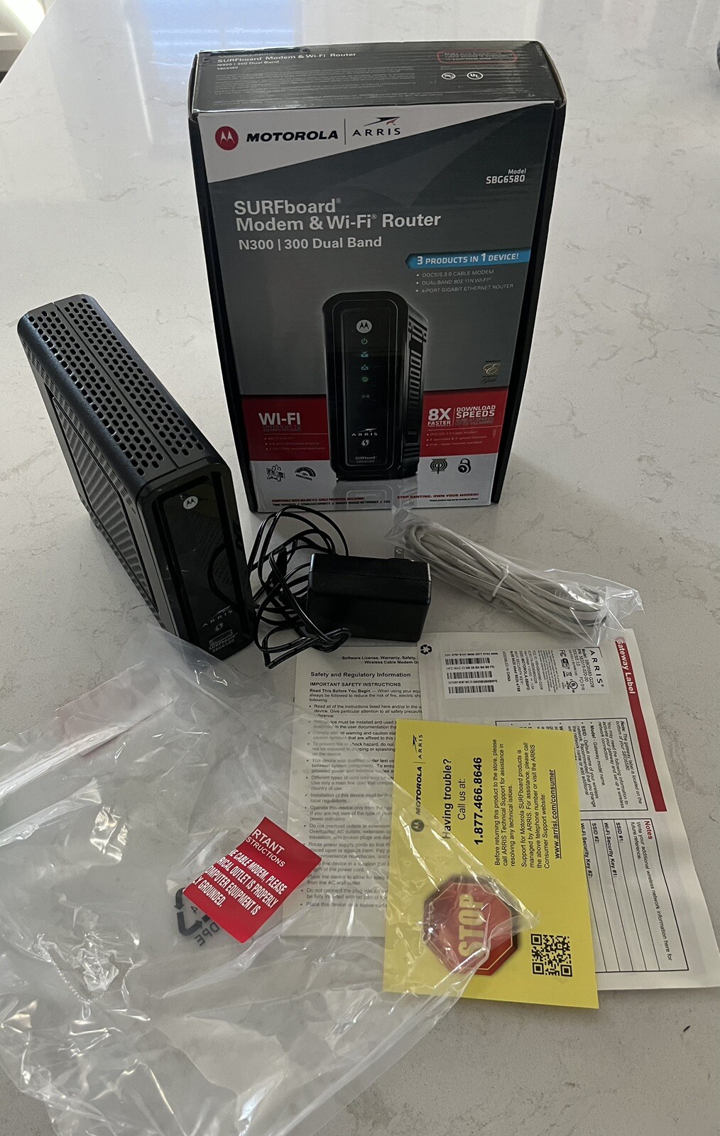 Motorola ARRIS SURFboard SBG6580 DOCSIS 3.0 Cable Modem Wi-Fi Router N300
