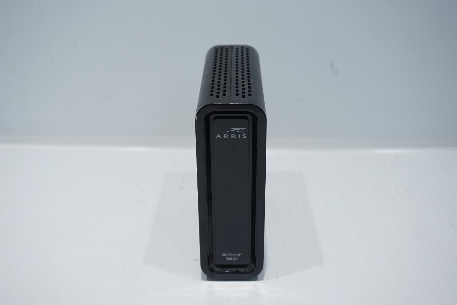 MOTOROLA ARRIS SURFBOARD SB6121 HIGH SPEED CABLE MODEM w/AC & CABLE