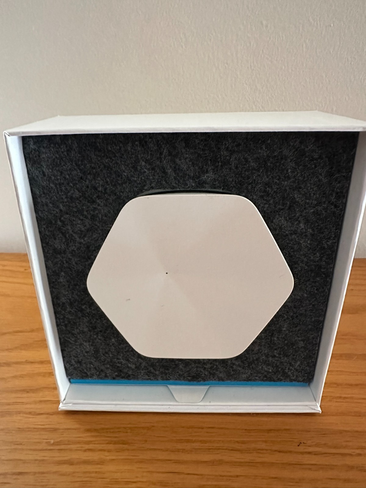 Xfinity xFi Wi-Fi Pod Ethernet Repeater – White