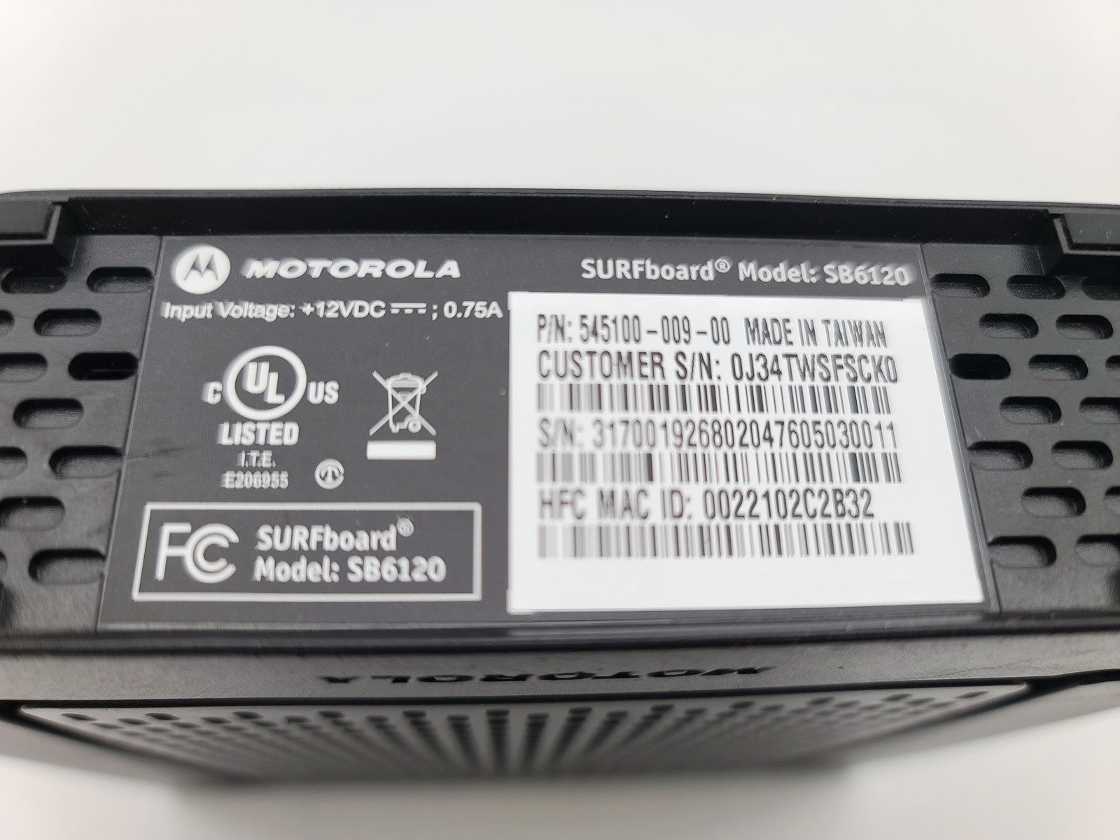 MOTOROLA SURFBOARD SB6120 DOCSIS 3.0 CABLE MODEM BLACK 150 MBPS W ADAPTER
