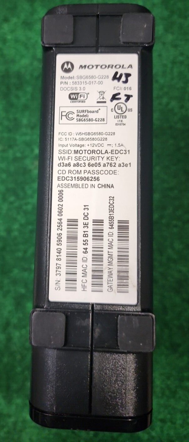 Motorola ARRIS SURFboard SBG6580 DOCSIS 3.0 Cable Modem and Wi-Fi Router N300