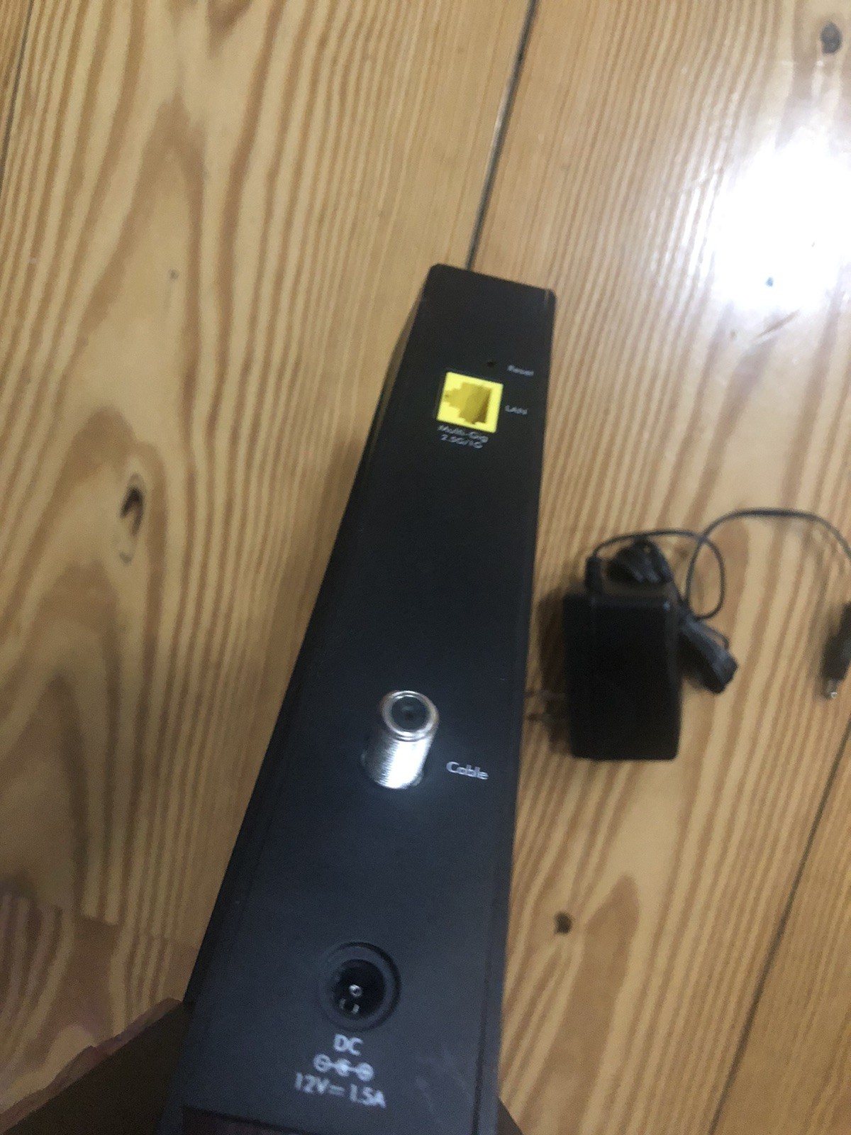 Netgear Nighthawk CM2000 2.5Gbps Cable Modem – DOCSIS 3.1
