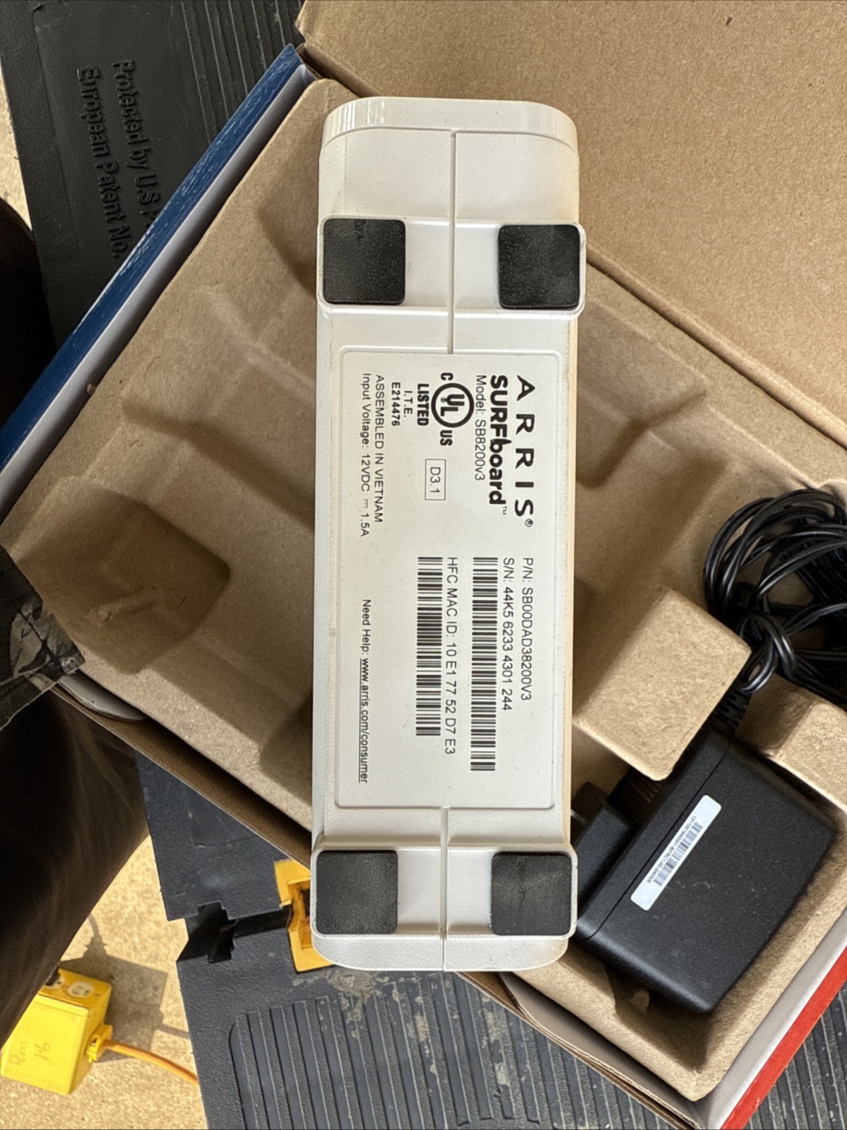ARRIS (SB8200) – Cable Modem – Fast DOCSIS 3.1 32×8 Gigabit WiFi