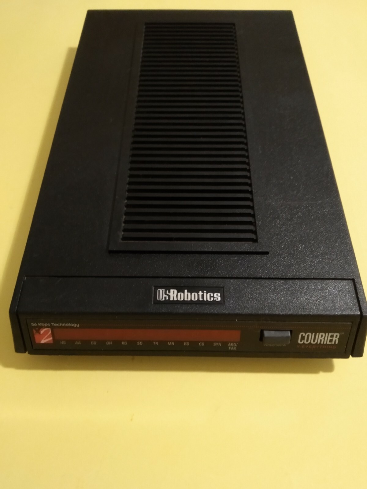 Vintage USRobotics Courier Business Modem – Fax / Modem – External 1997 Ireland