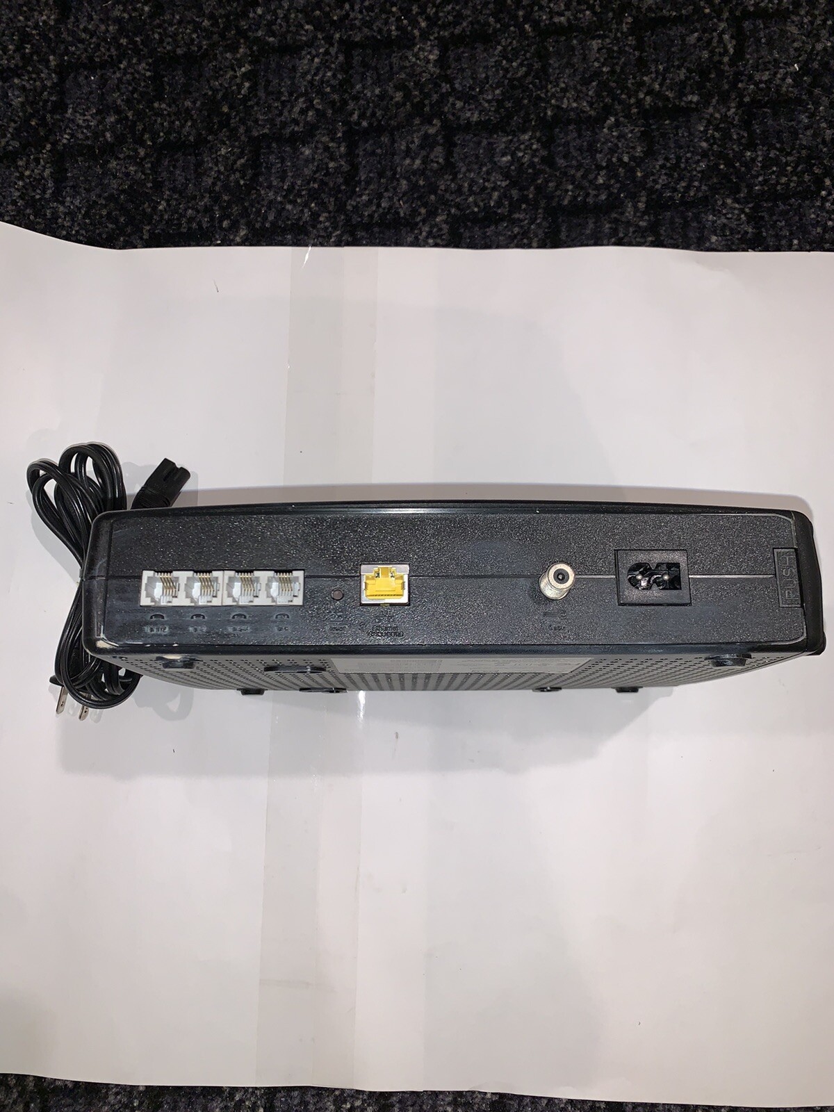 ARRIS Touchstone TM804G/NA-12 DOCSIS 3.0 Internet Telephone, Telephony Modem L14