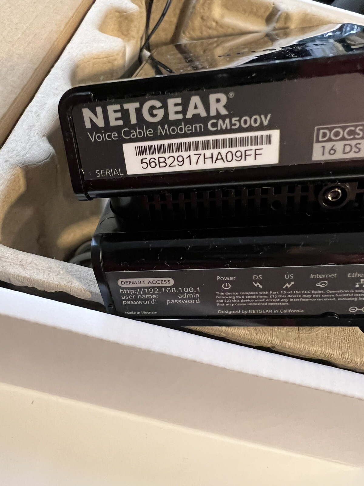 Netgear CM500 DOCSIS 3.0 680 Mbps High Speed Cable Modem Cables With It
