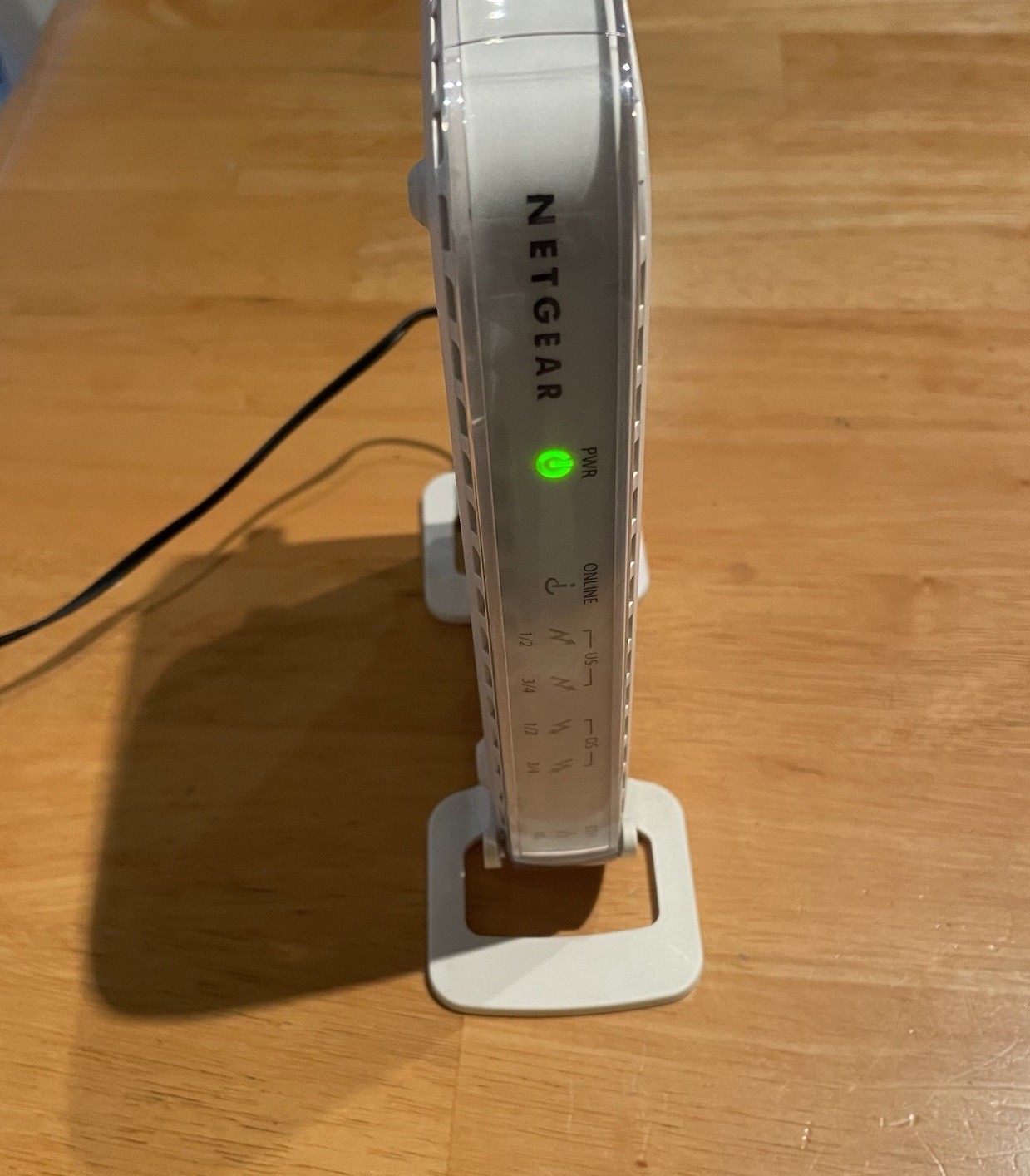 NETGEAR DOCSIS 3.0 HIGH SPEED CABLE MODEM MODEL # CMD 31 T