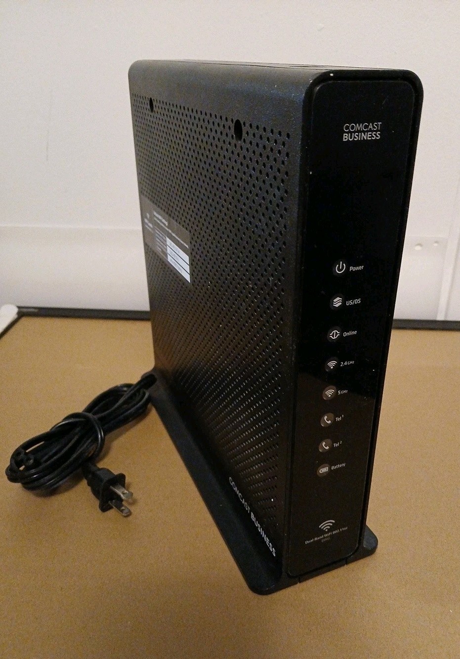 Technicolor DPC3941B Comcast Business Dual Band WiFi Cable Modem Router