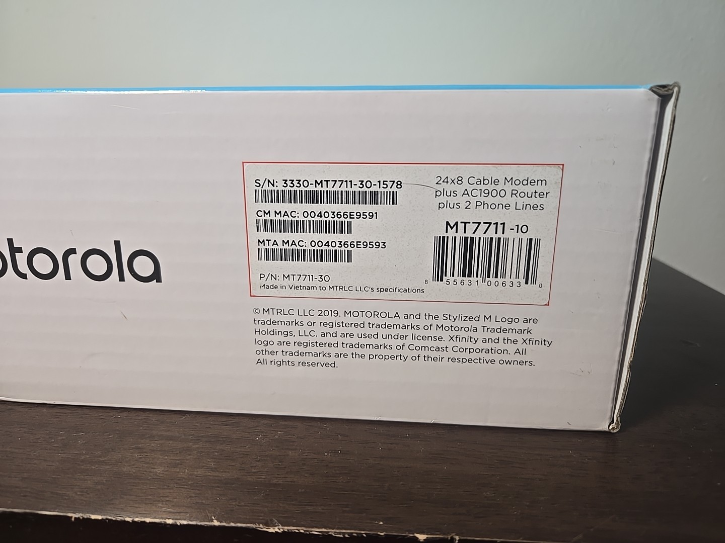 Motorola MT7711 24X8 Cable Modem and AC1900 Dual Band Wi-Fi Gigabit Router 2…