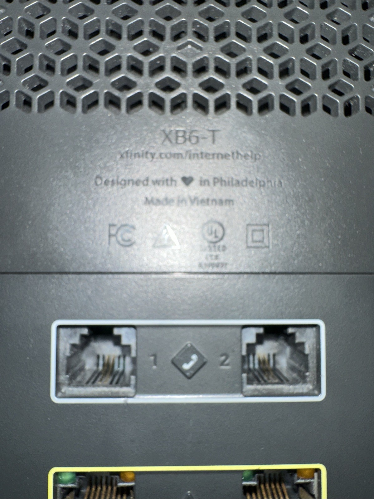 XFINITY Comcast XB6-T WiFi Router and Modem *PARTS ONLY*