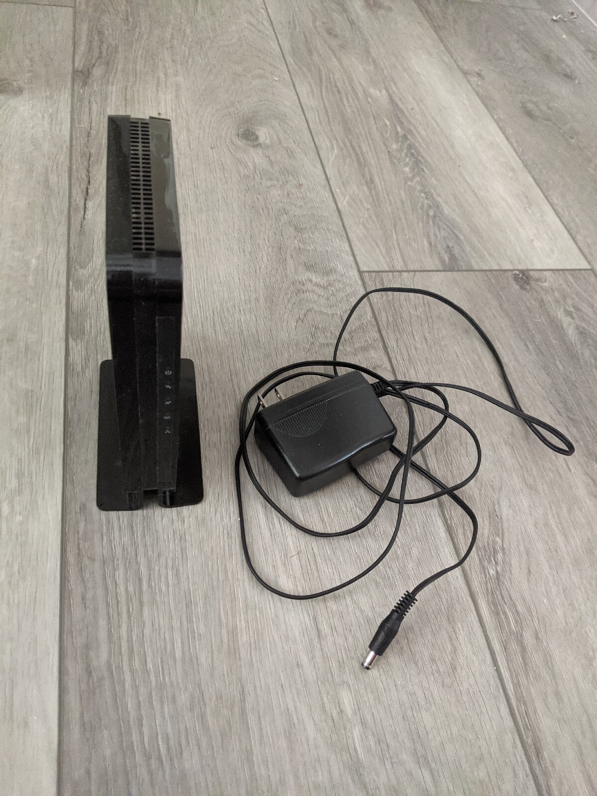 Netgear CM500V 16×4 DOCSIS 3.0 680Mbps VOICE Cable Modem TESTED