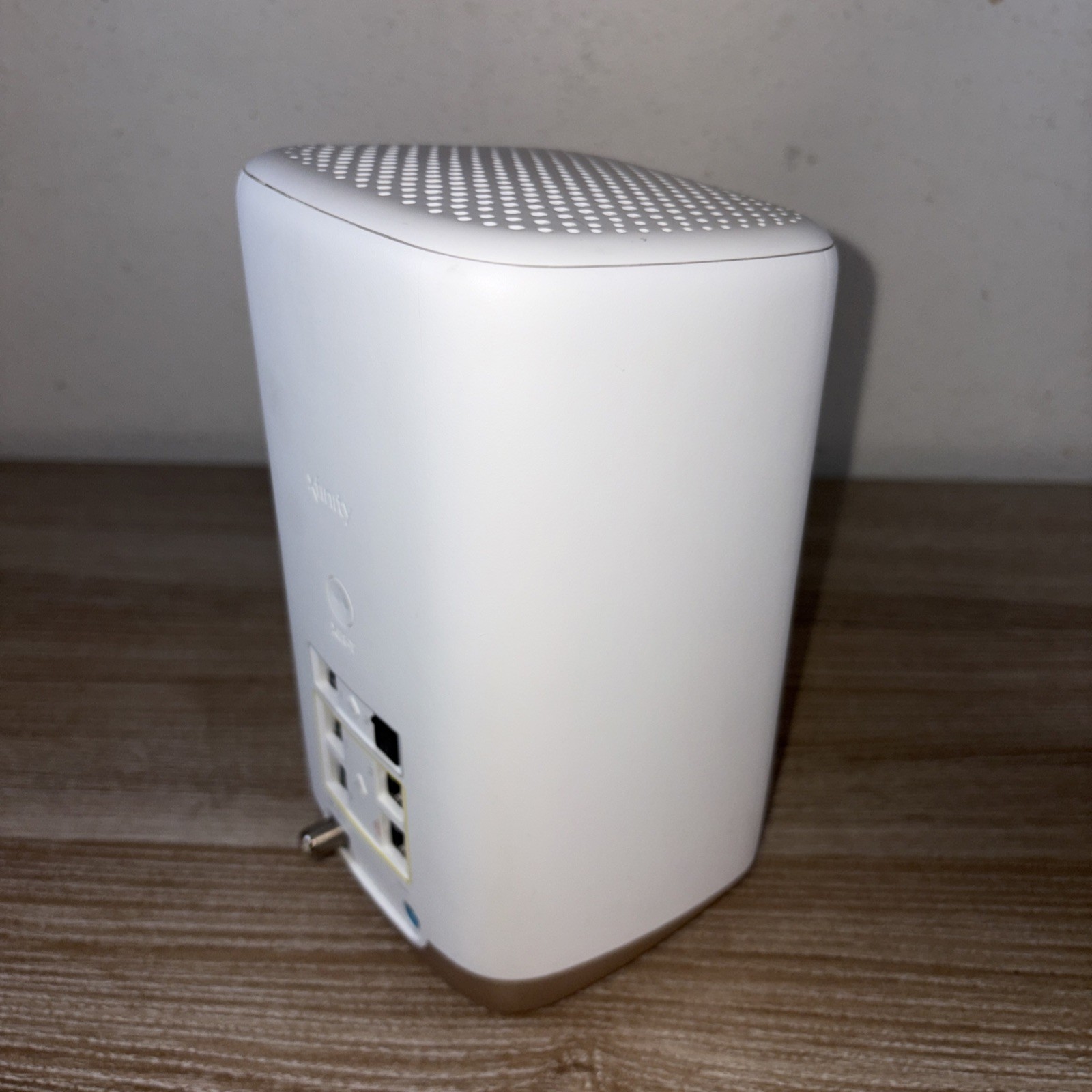 Xfinity xFi Gateway Router XB8-T Triband Wifi CGM4981COM No Power Cord