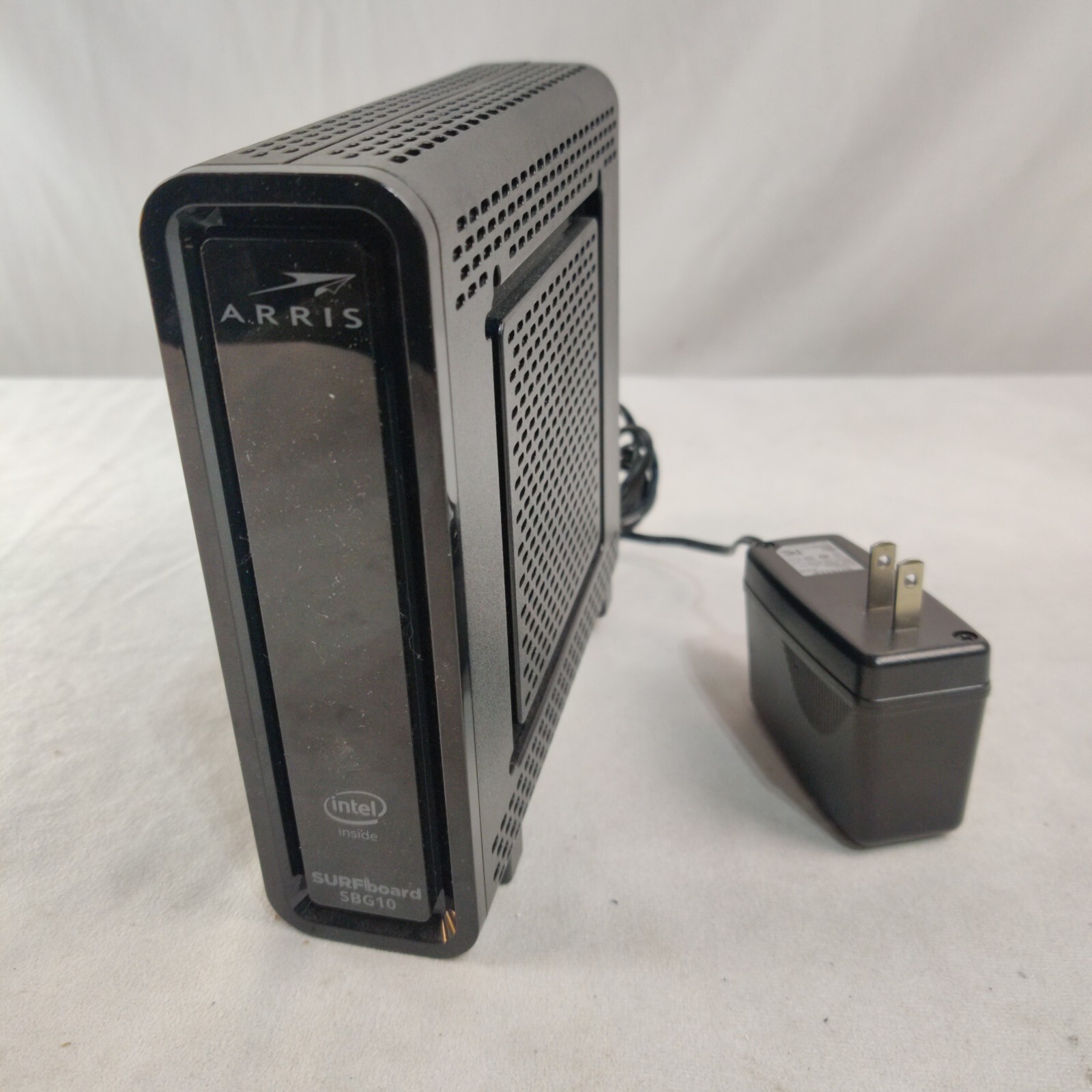 ARRIS Surfboard SBG10 AC1600 Wi-Fi Router – Black