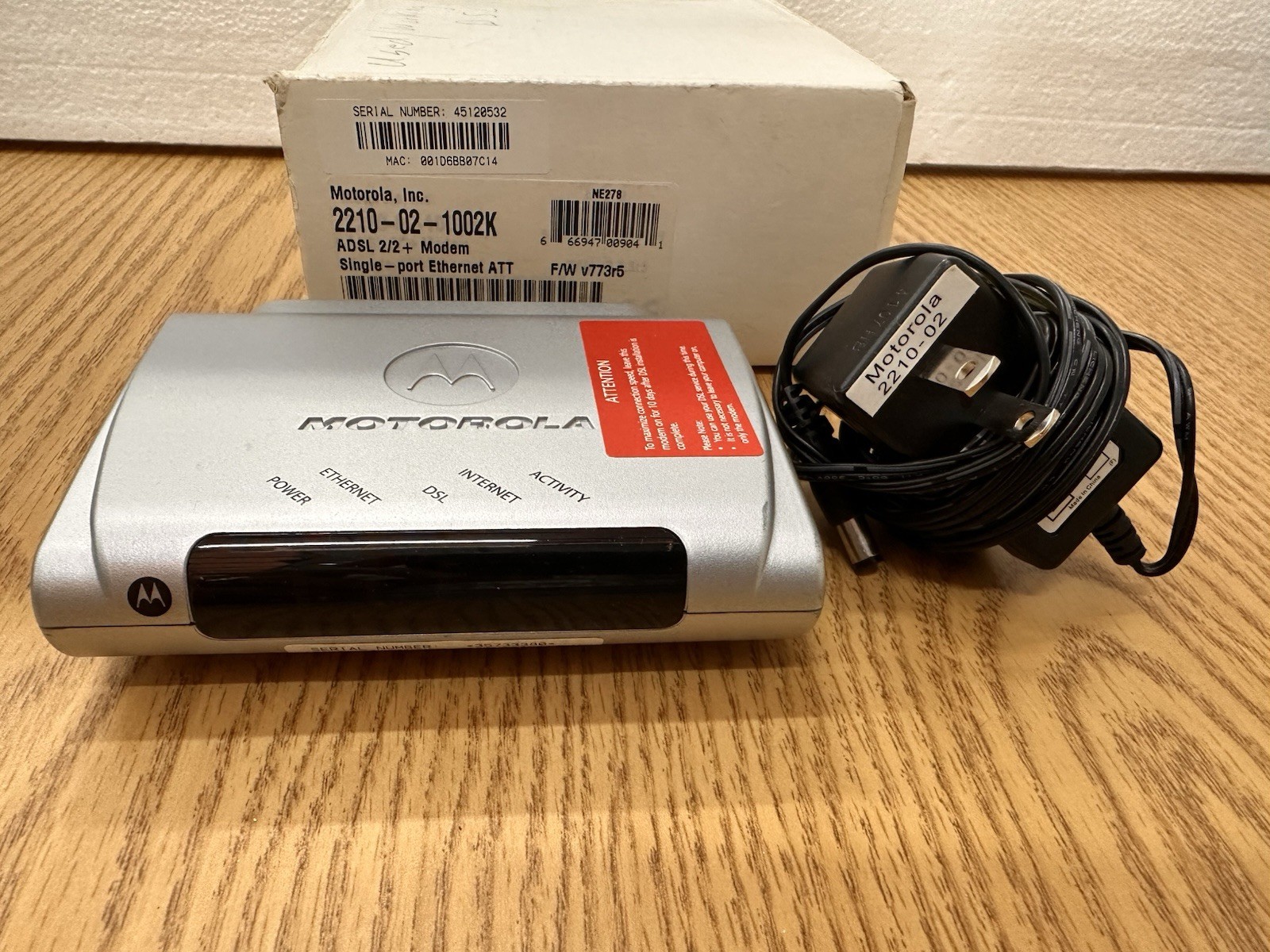 MOTOROLA DSL Modem Style: MSTATEA Model # 2210-02-1022.