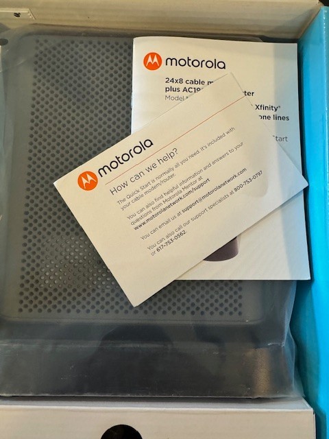 Motorola MT7711 24X8 Cable Modem and AC1900 Dual Band Wi-Fi Gigabit Router