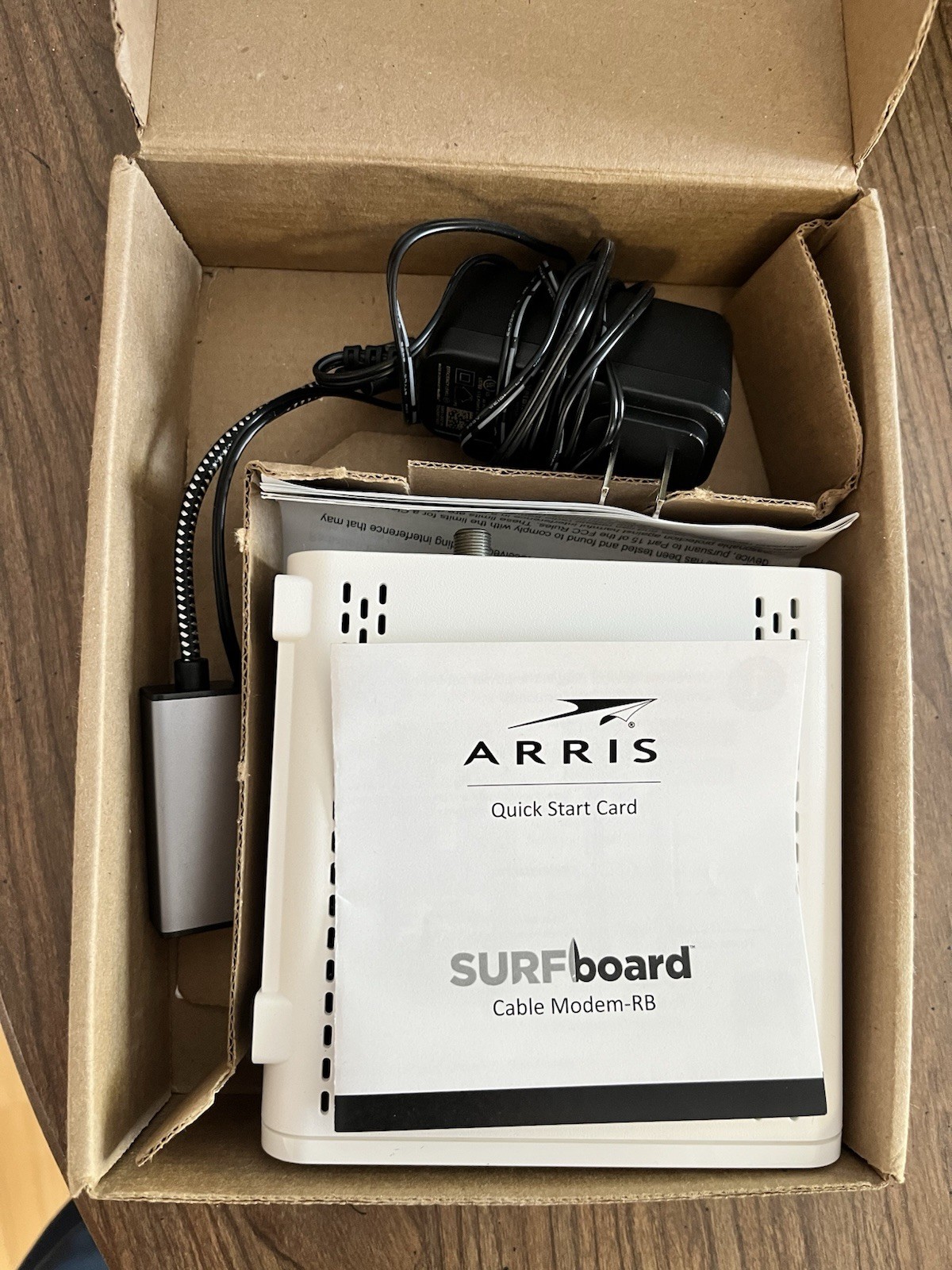 ARRIS SURFboard SB6190 DOCSIS 3.0 Cable Modem White Ethernet Coaxial 1 LAN Port
