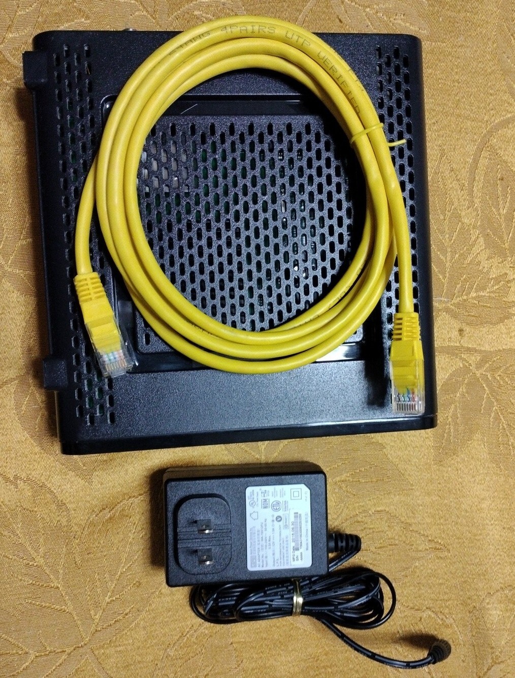 Modem/WiFi Router Motorola Arris Surfboard N300 Dual Band Mo: SBG6580 DOCSIS 3.0