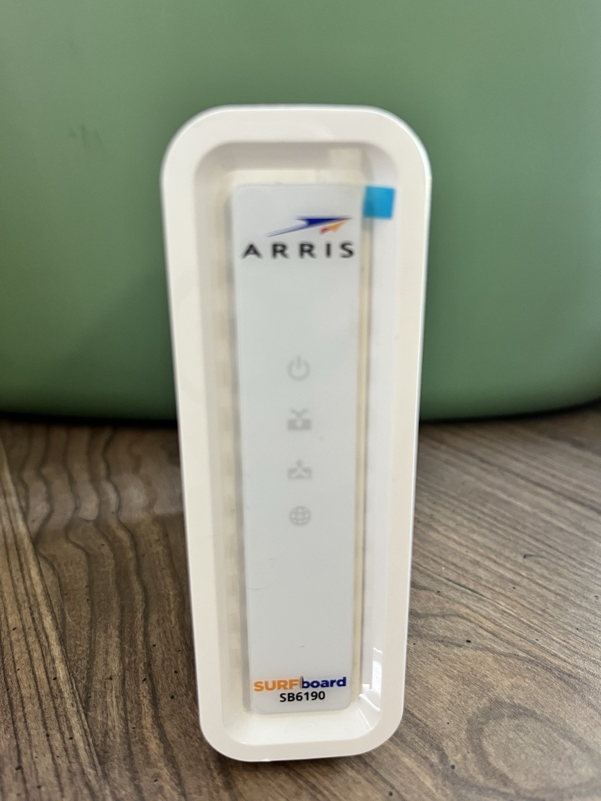 ARRIS SURFboard SB6190 DOCSIS 3.0 Cable Modem White Ethernet Coaxial 1 LAN Port