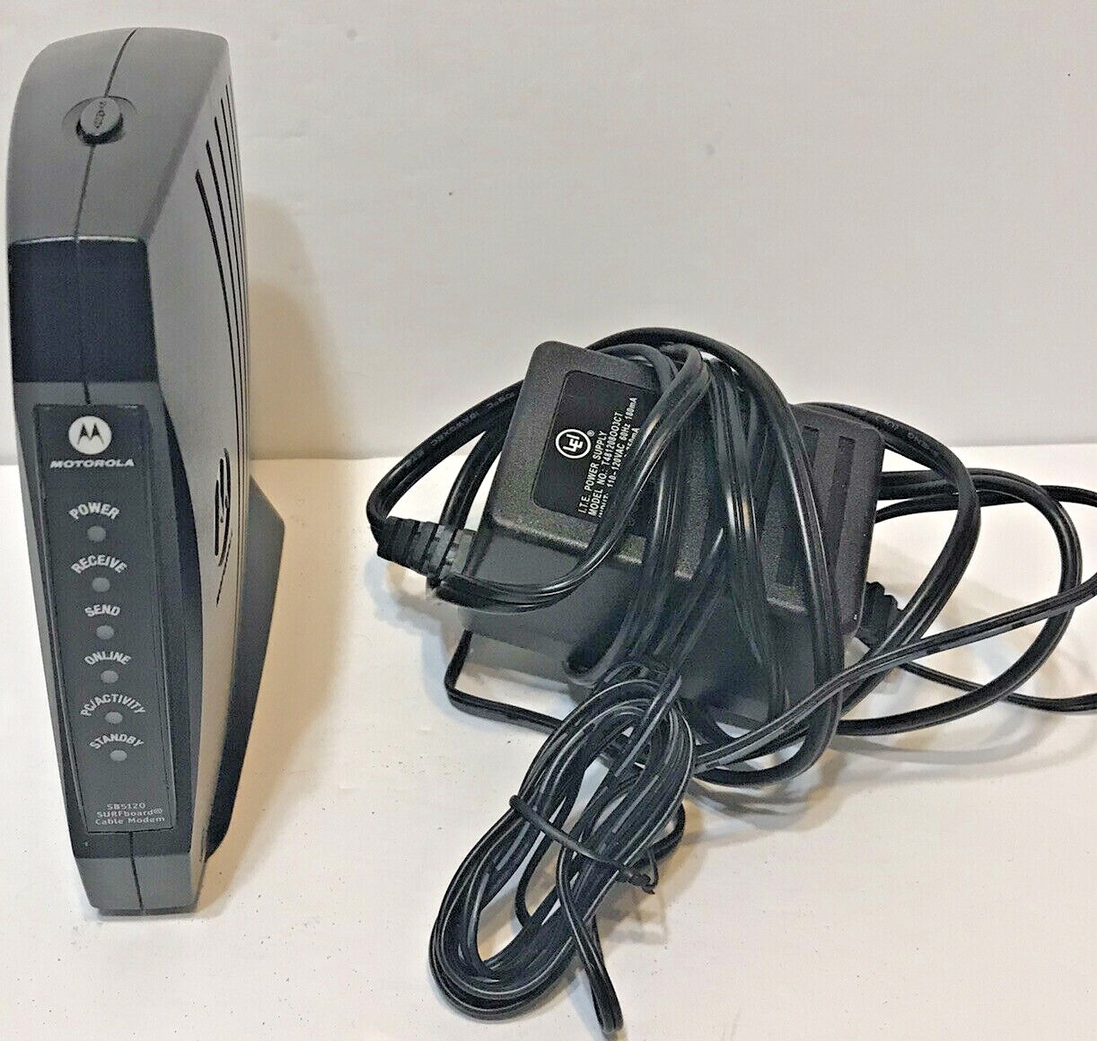 Motorola Surfboard Modem Model SB5120 Box with Power Supply