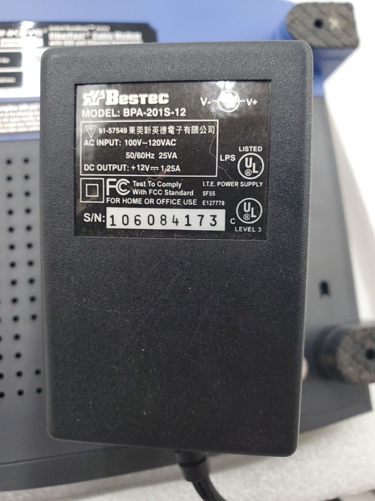 Linksys EtherFast Cable Modem with USB & Ethernet Connections (BEFCMU10 ver. 2)