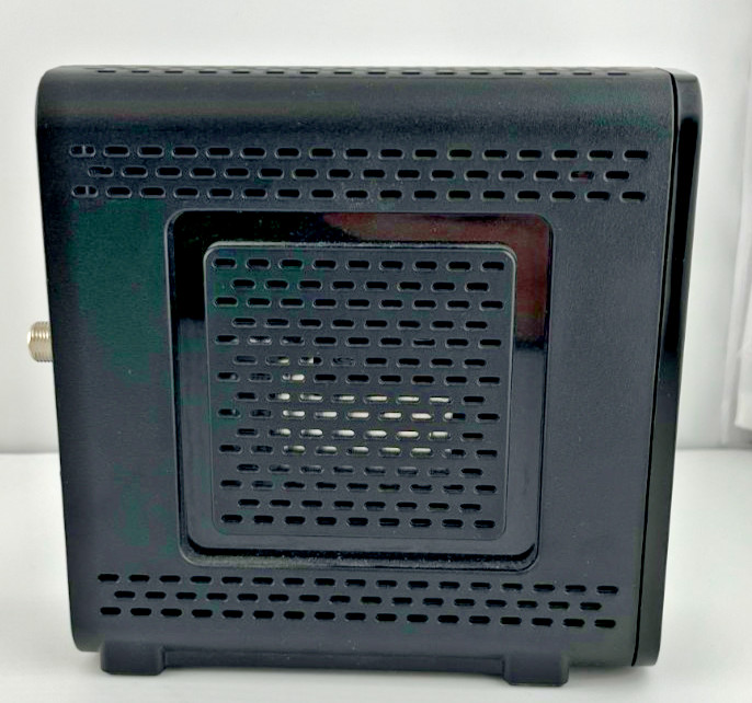 Arris Surfboard SB6121 Cable Modem Black High Speed Internet *No power adapter*
