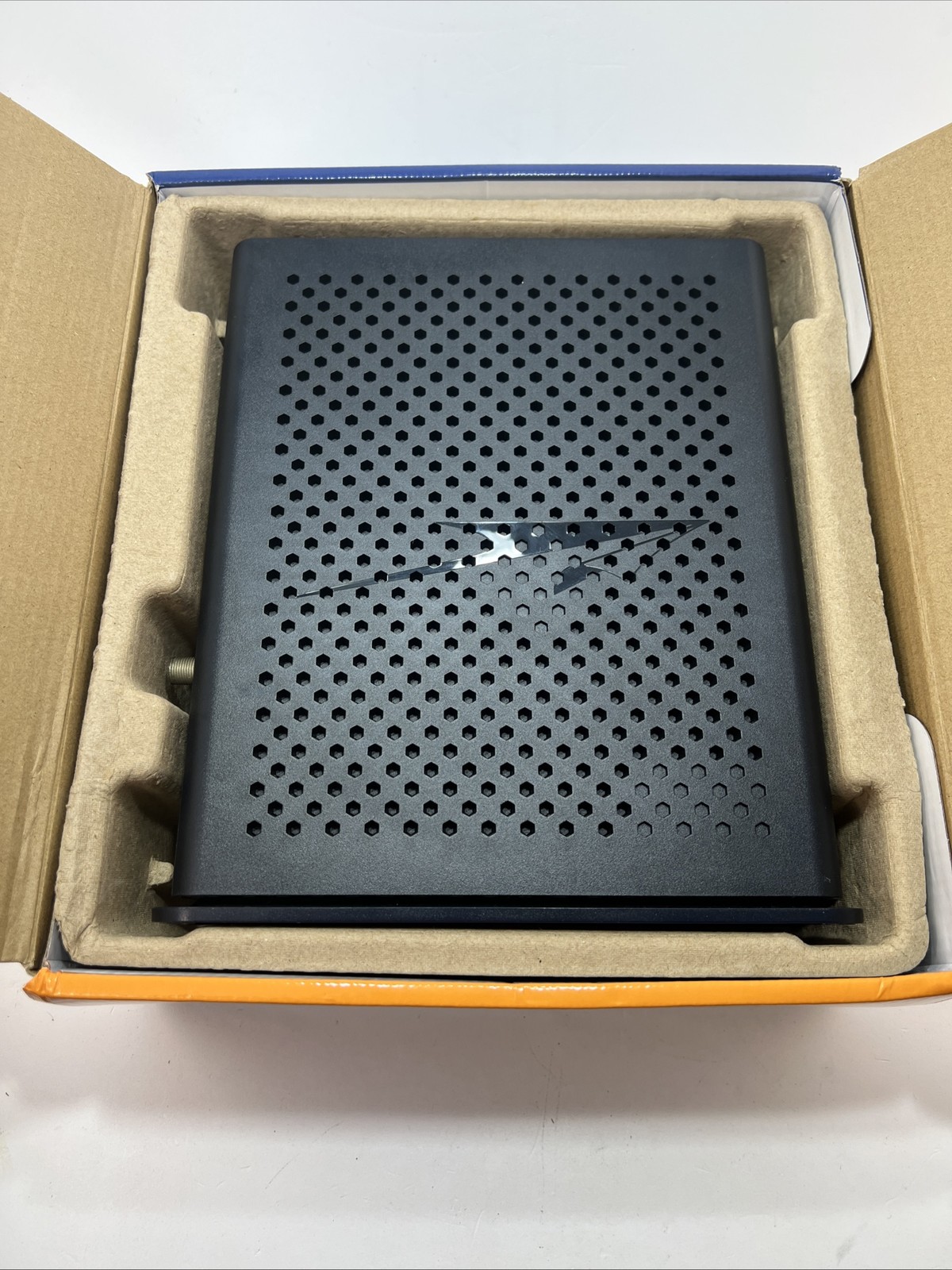 ARRIS SURFboard WiFi Cable Modem, SBG8300, DOCSIS 3.1, AC2450 Wi-Fi 5