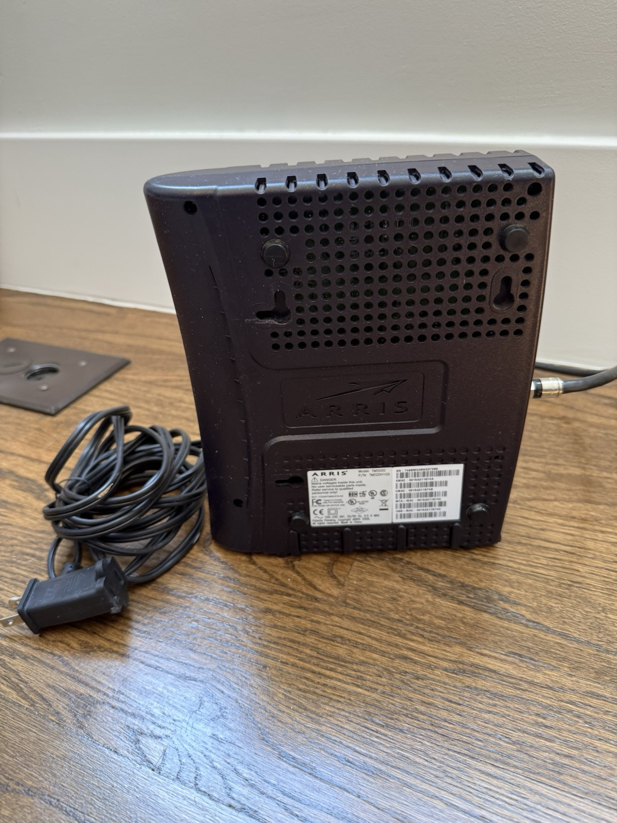 Arris TM502G Cable Modem