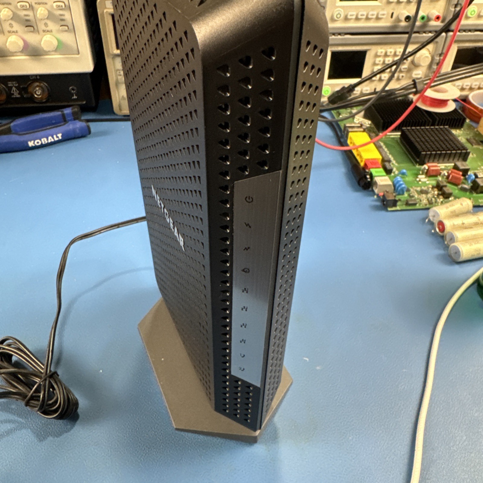 NETGEAR CM1150V Nighthawk Cable Modem for Comcast Xfinity Voice