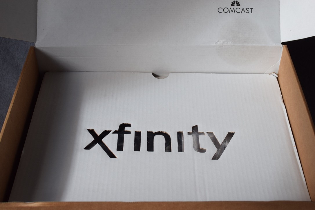 Xfinity Prepaid Internet Starter Kit ARRIS TG1682G DUEL BAND WI-FI Modem