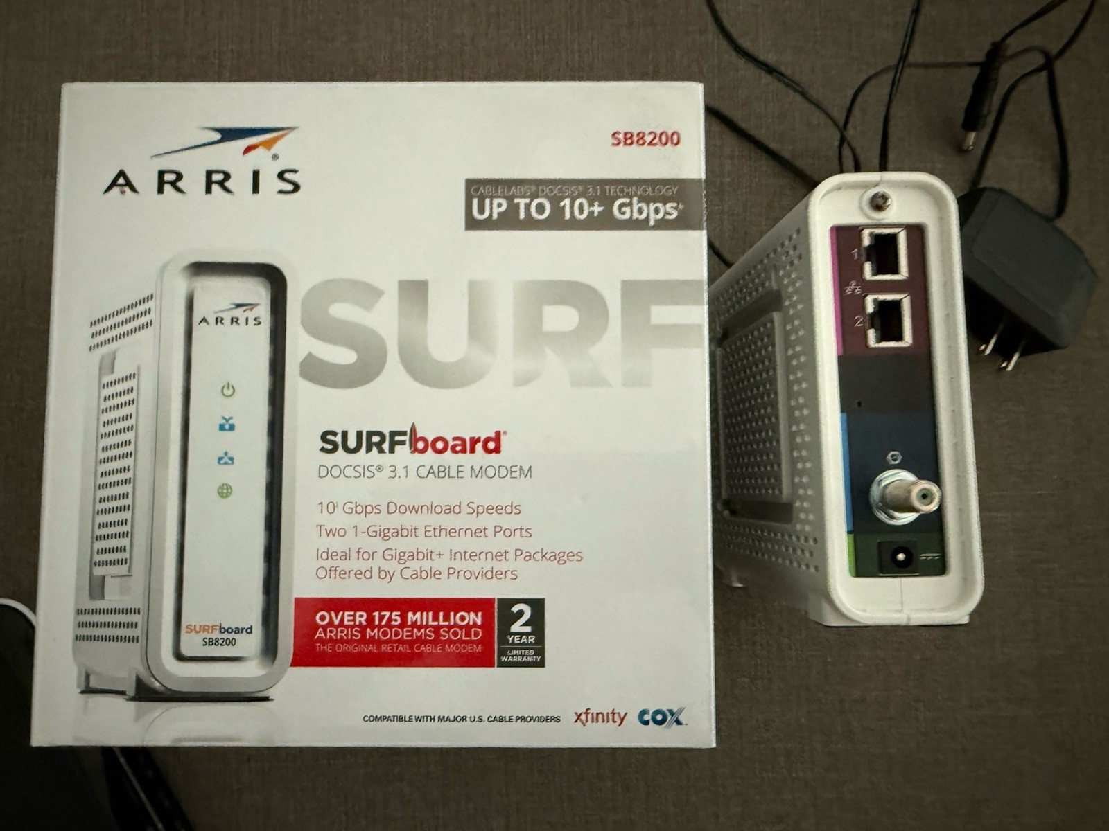 Arris Surfboard SB8200 Cable Modem DOCSIS 3.1 w/ Power AC Adapter