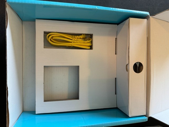 Motorola MT7711 24×8 Cable Modem plus AC1900 WiFi Router