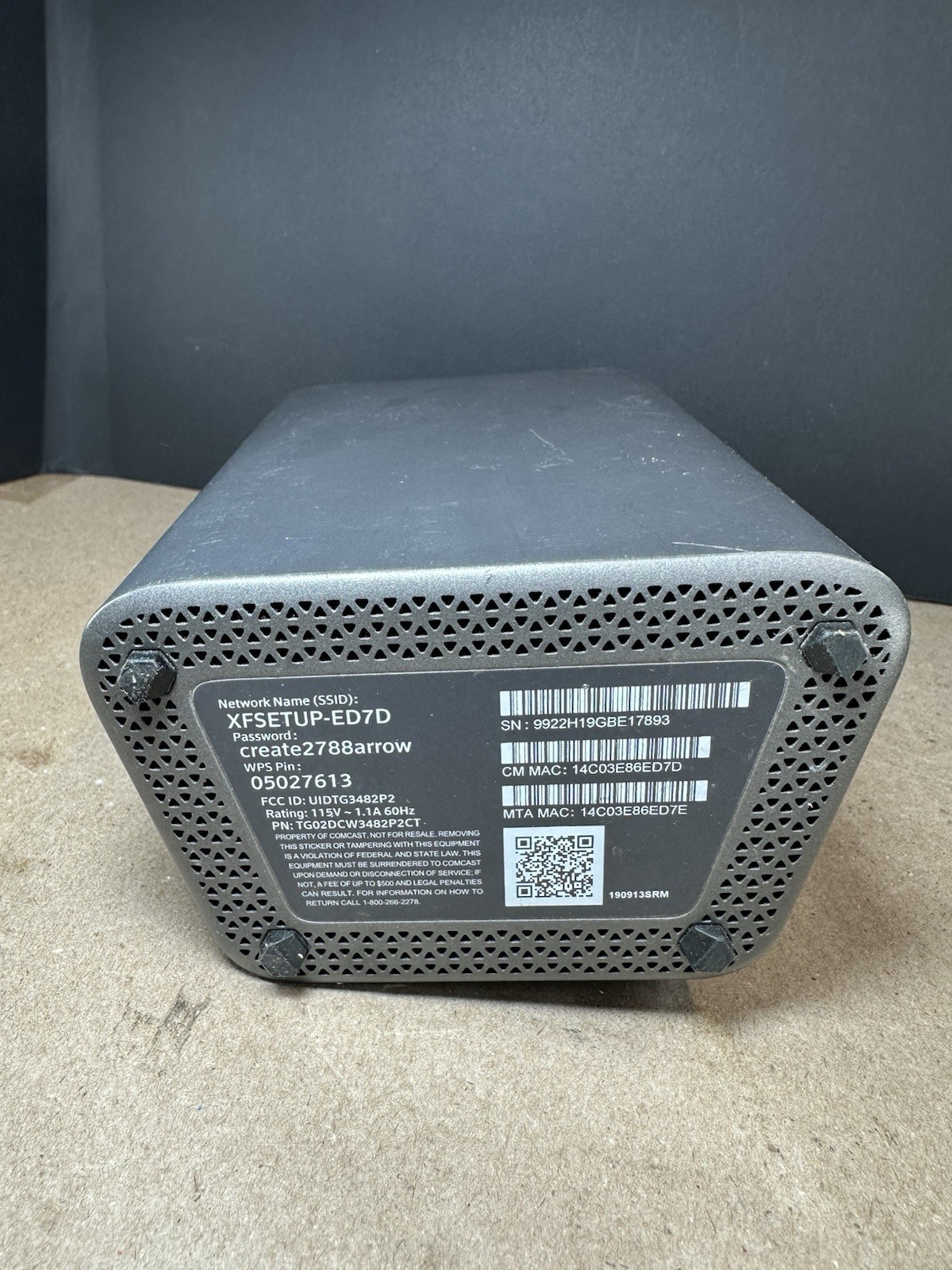 Xfinity XB6-A Gateway WiFi Router Modem xFi w/ Power Cord UNTESTED ships Fast!