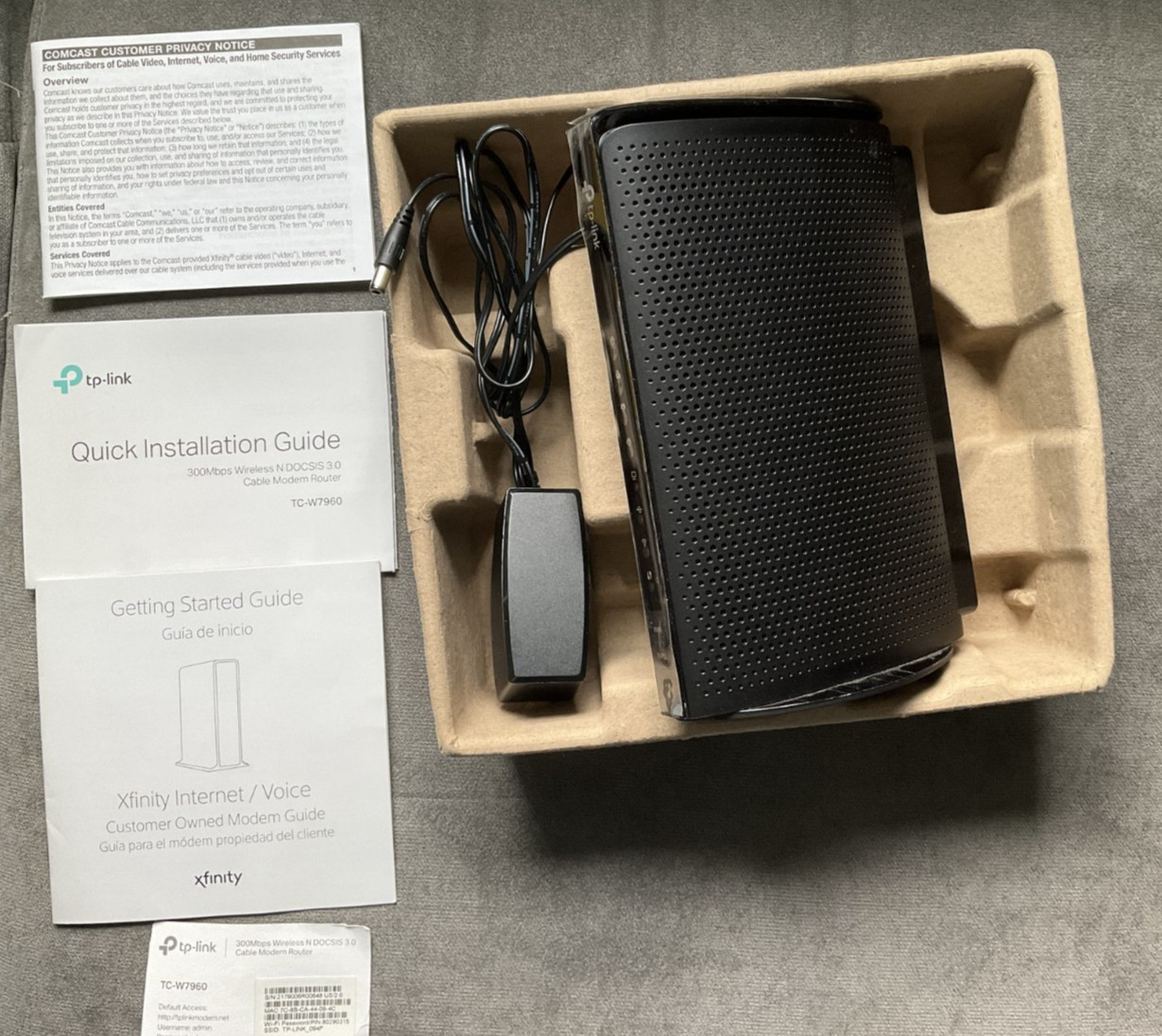 TP-Link TC-W7960 DOCSIS 3.0 WiFi Cable Modem Wireless Router Black 12V 300Mbps