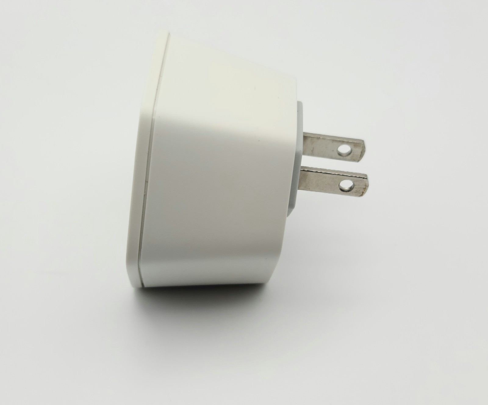 Single Xfinity xFi Pods WiFi Range Extender 1st Generation XE1-S