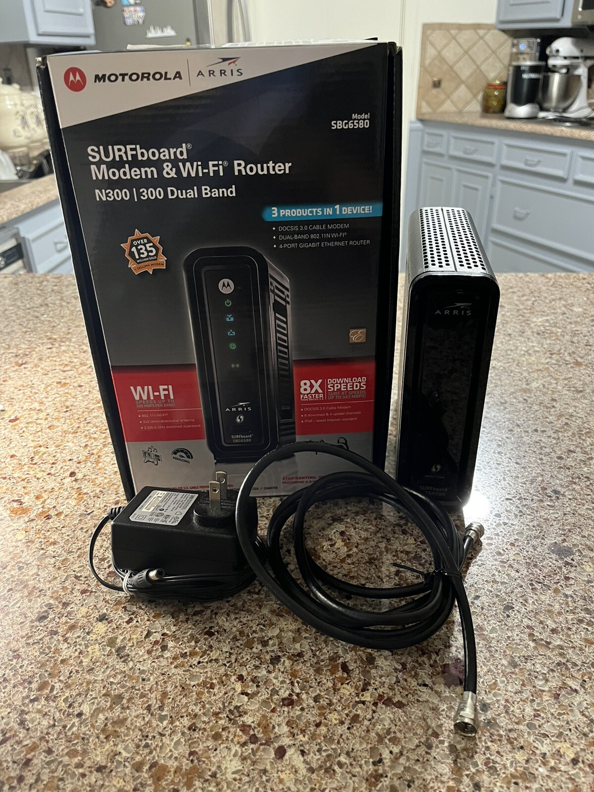 ARRIS SBG6580-2 8×4 DOCSIS 3.0 Cable Modem/Wi-Fi N600 N300