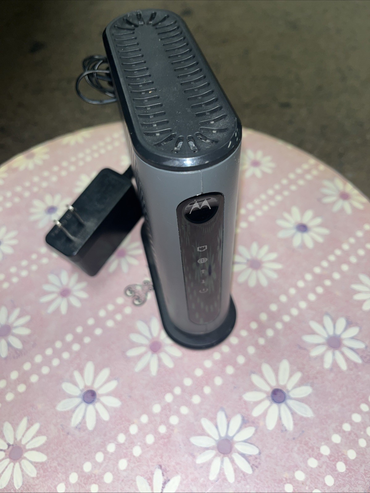 Motorola 8×4 Cable Modem Model MB7220, 343 Mbps DOCSIS 3.0