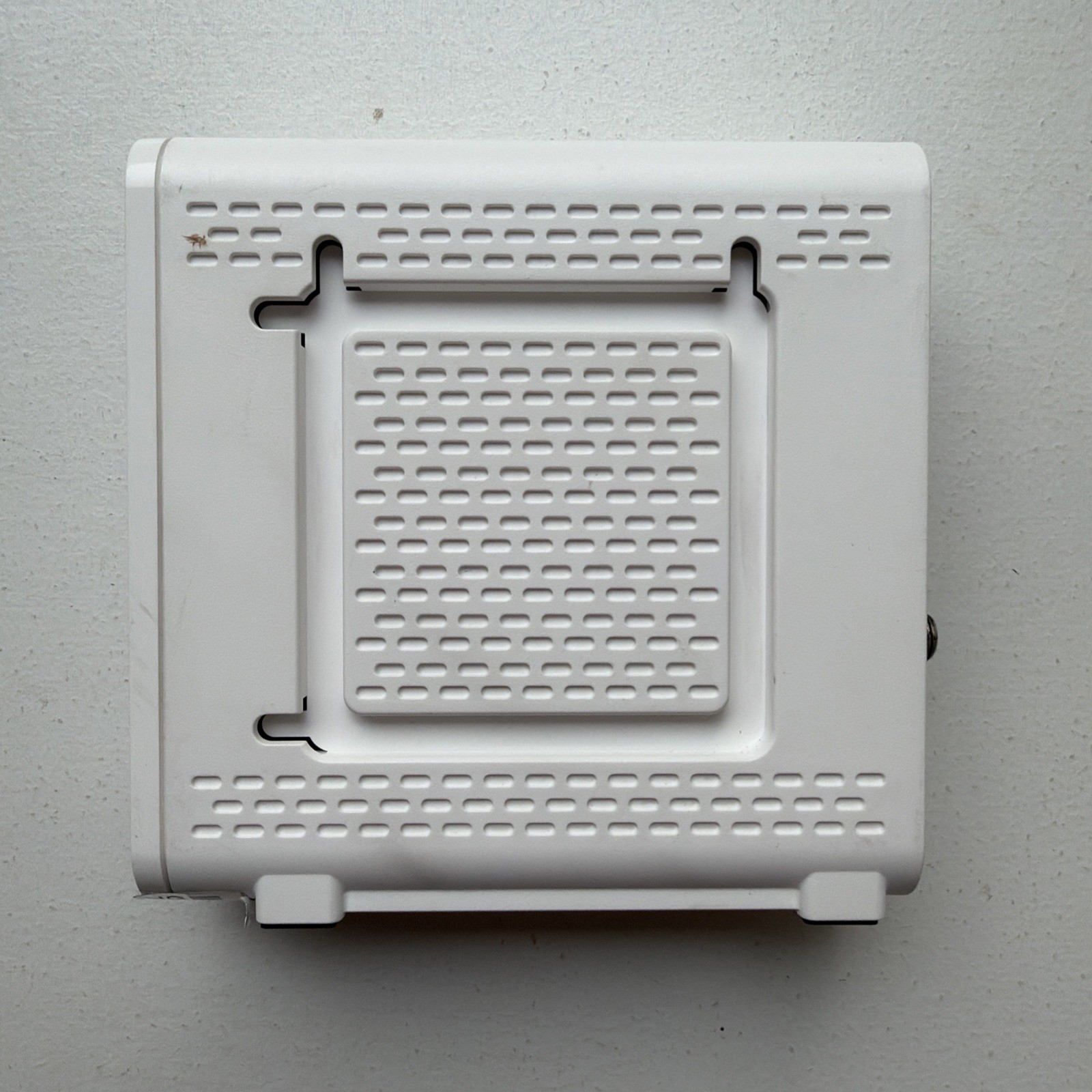 ARRIS SURFboard DOCSIS 3.0 Cable Modem – SB6190