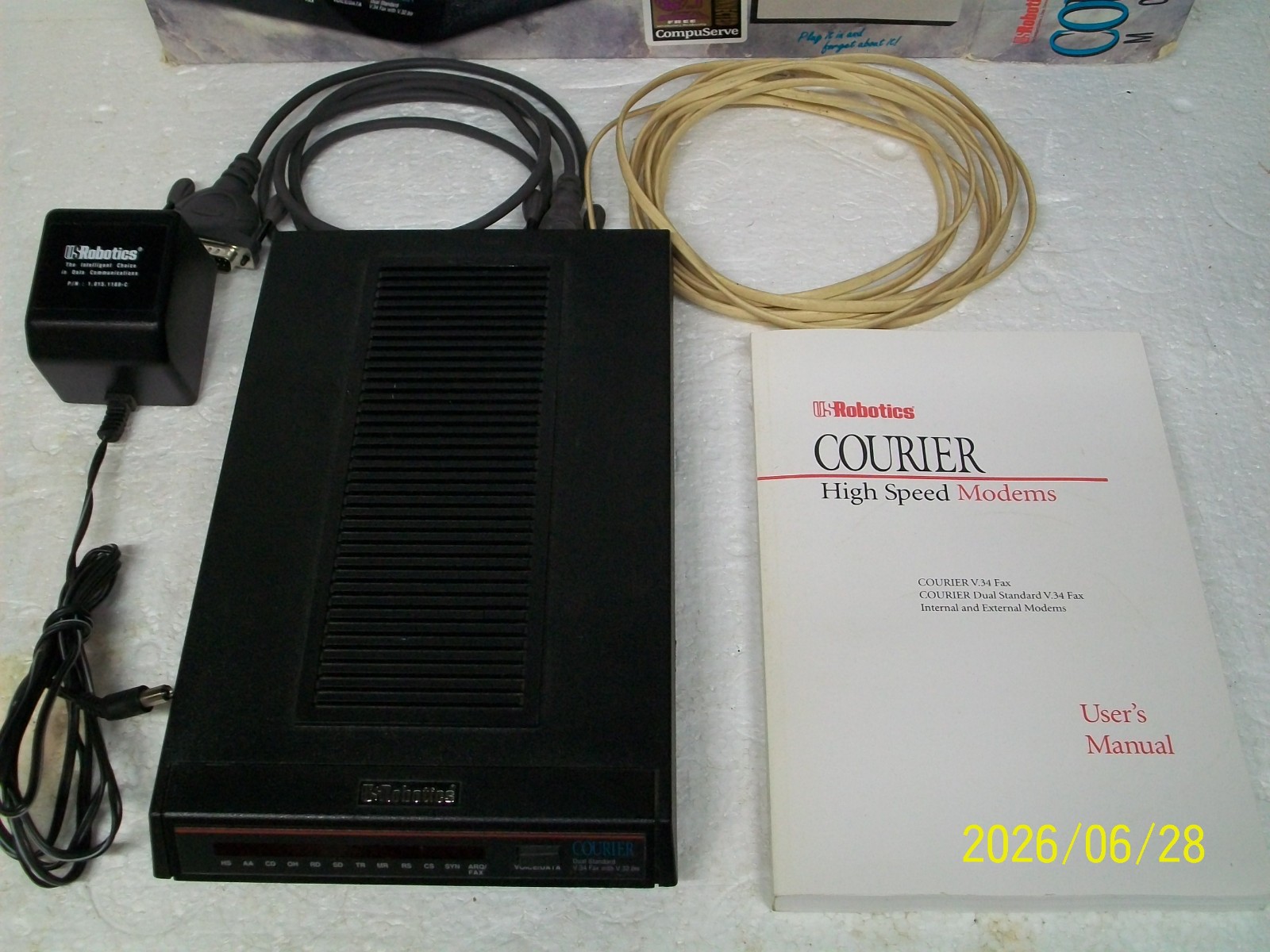 U.S Robotics 3453C V.34 Courier Business Modem Box adapter tested Power On