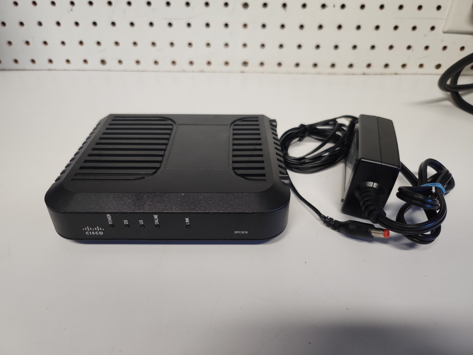 Cisco DPC3010 DOCSIS 3.0 12v Cable Modem w/ Power Supply
