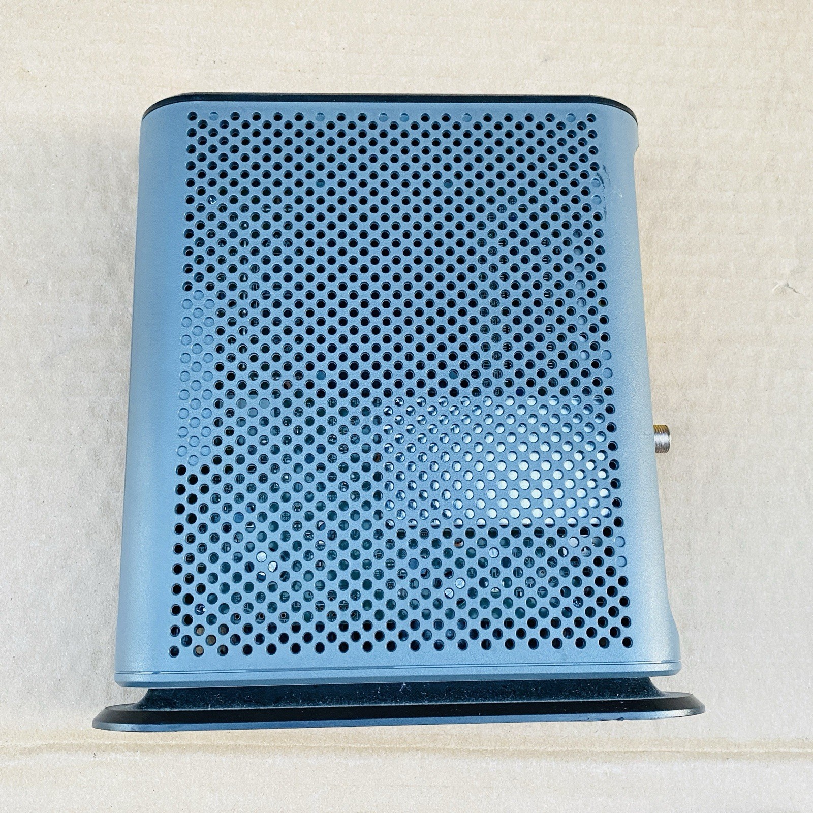 Motorola MB8600 DOCSIS 3.1 Cable Modem with Power Adapter Tested Working