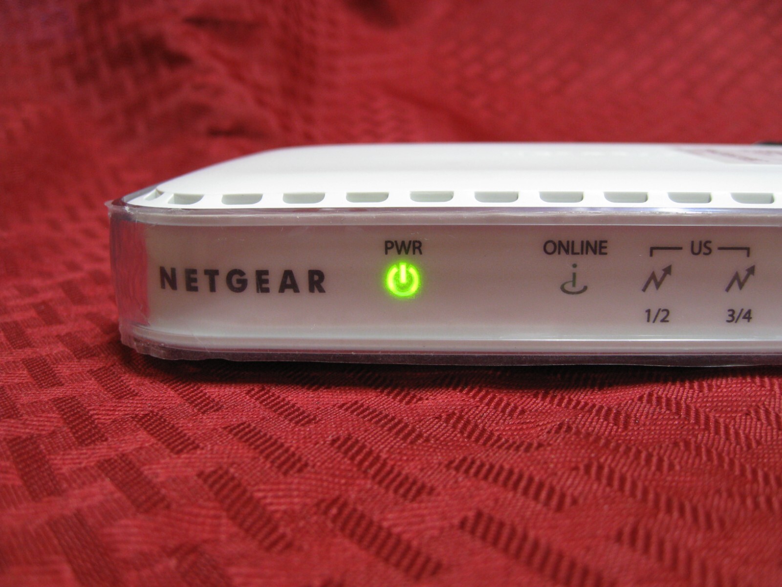 Netgear CMD31T High-Speed Cable Modem DOCSIS 3.0 Brand New + 3-Way Splitter